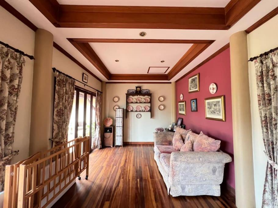 Baan Suvarnabhumi Entire 5 Beds Private Pool On Hill Side *