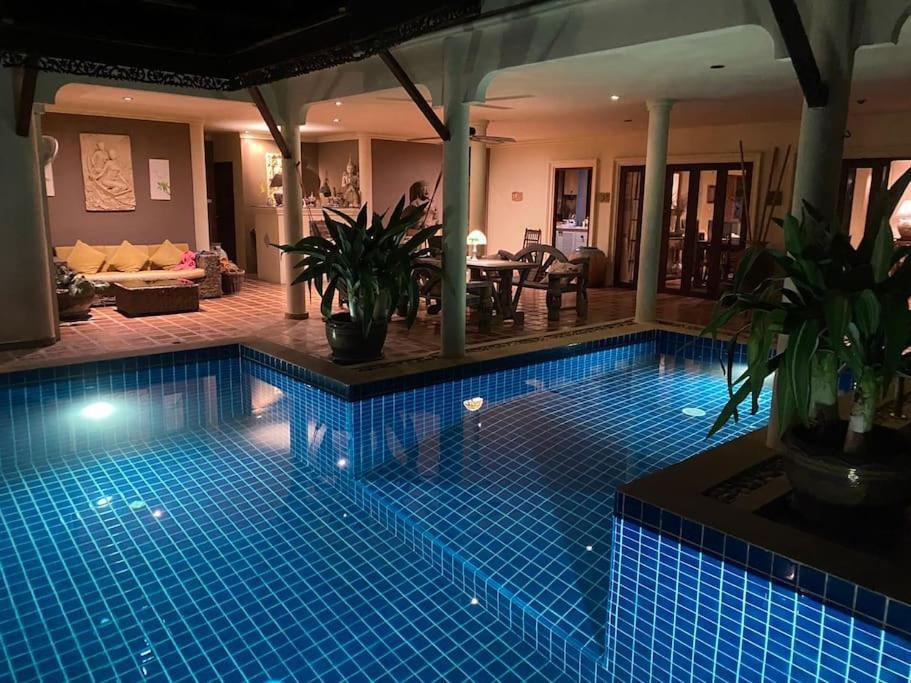 Baan Suvarnabhumi Entire 5 Beds Private Pool On Hill Side *